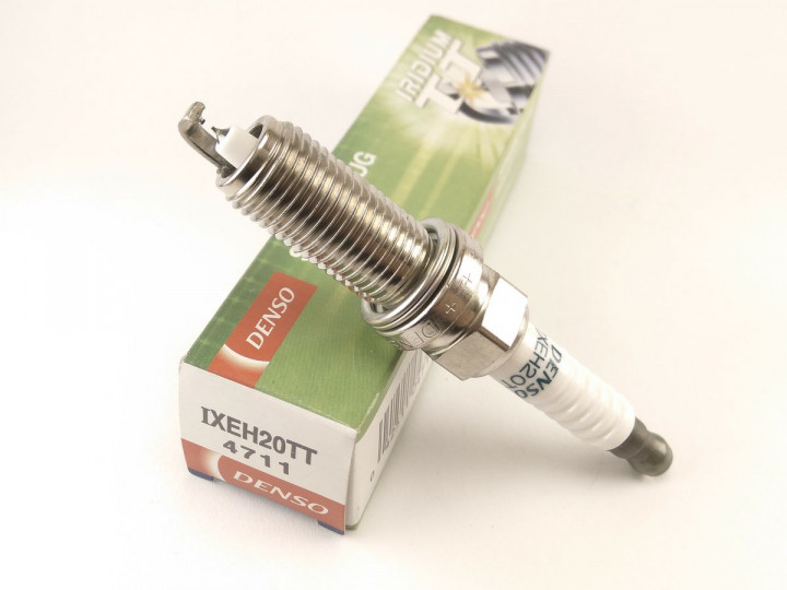 Cвеча зажигания DENSO IXEH20TT (4711)