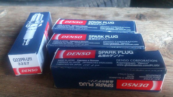 Свеча зажигания DENSO K22PR-U11 "Standard" (3192)