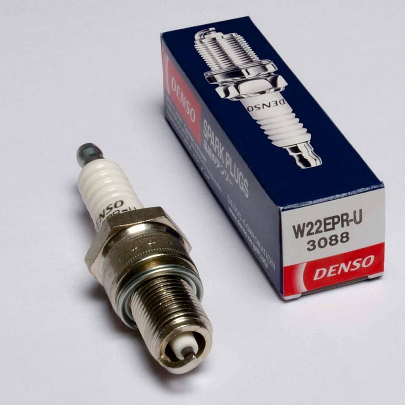 Cвеча зажигания DENSO W22EPR-U (3088)